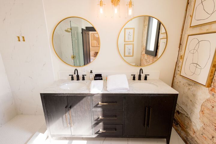 Speakeasy Suites