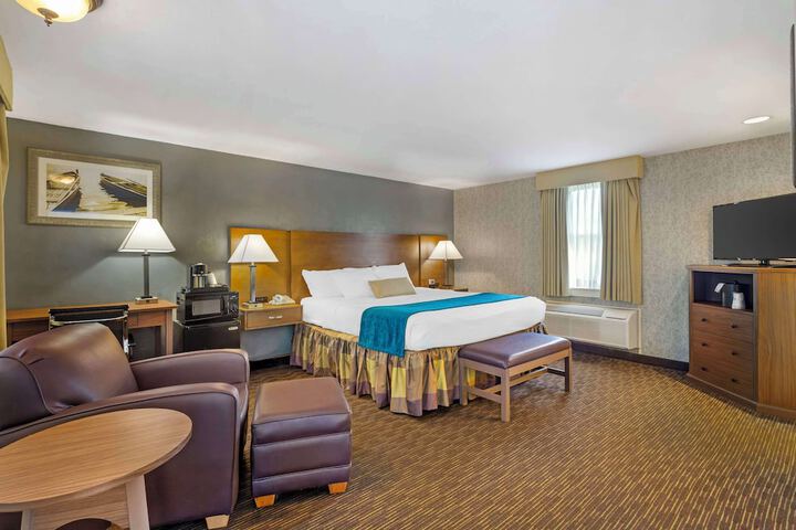 Best Western Plus Cold Spring