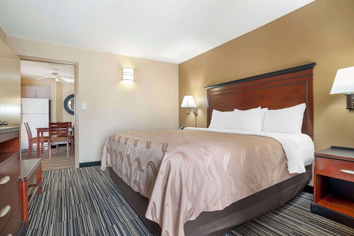 Quality Inn Brookhaven