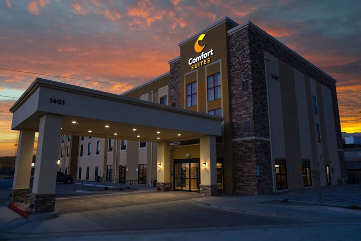 Hotel 2 of 33