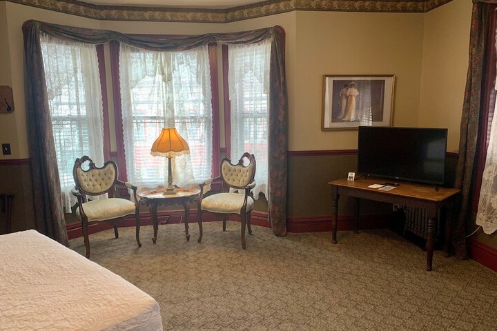 The Naples Hotel