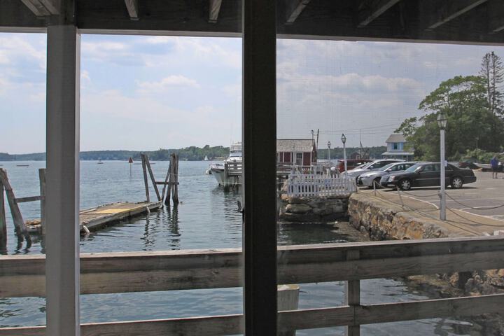 Tugboat Inn