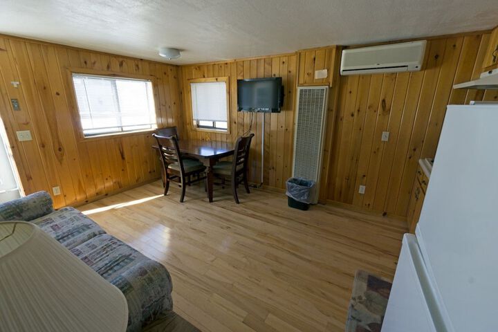 Room 12 of 25