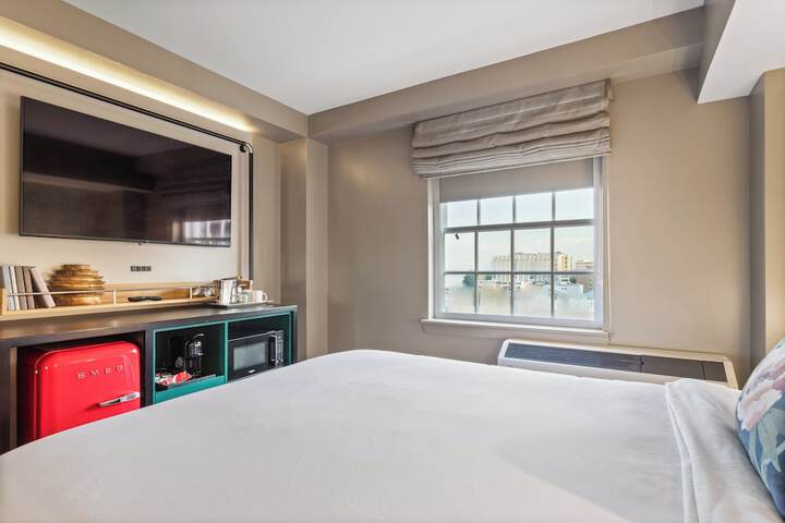 Hotel Indigo Baton Rouge Downtown by IHG
