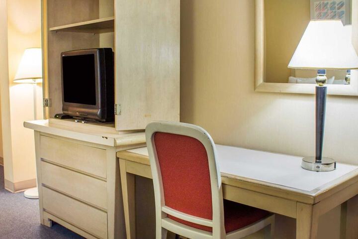 Room 20 of 25