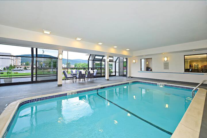 Pool 18 of 77