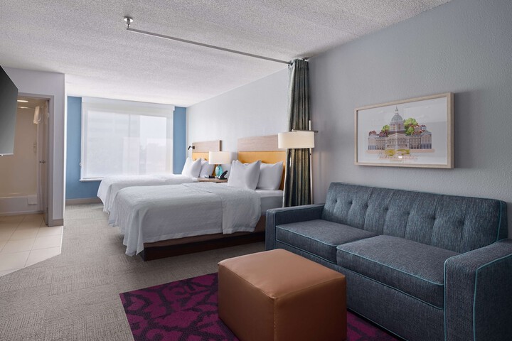 Room 32 of 40