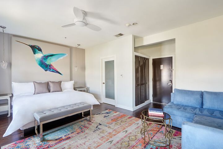 Room 16 of 30