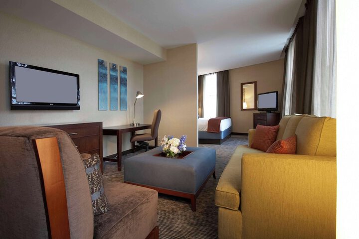 Hyatt Regency Buffalo / Hotel and Conference Center