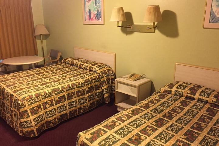 Room 12 of 31