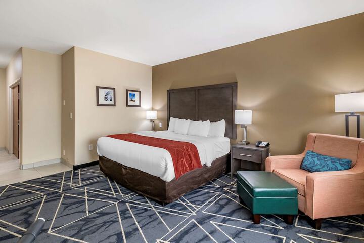 Room 12 of 36