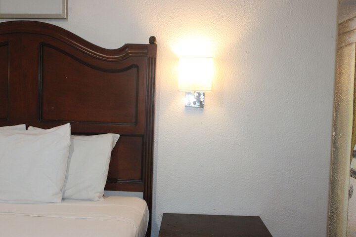 Room 57 of 69