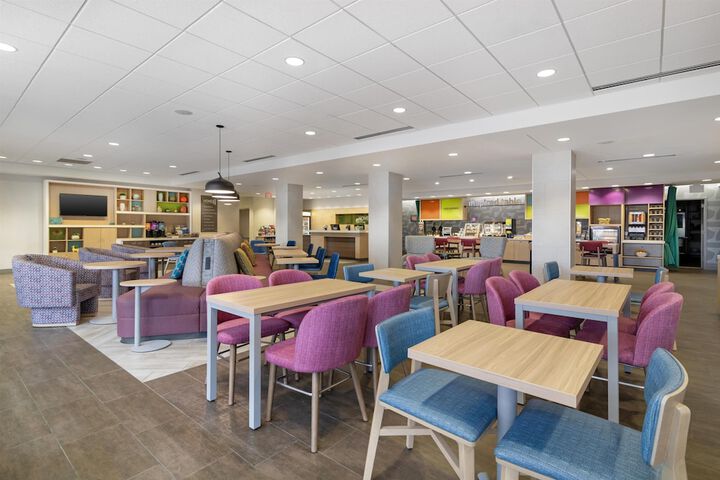 Home2 Suites by Hilton Queensbury Lake George