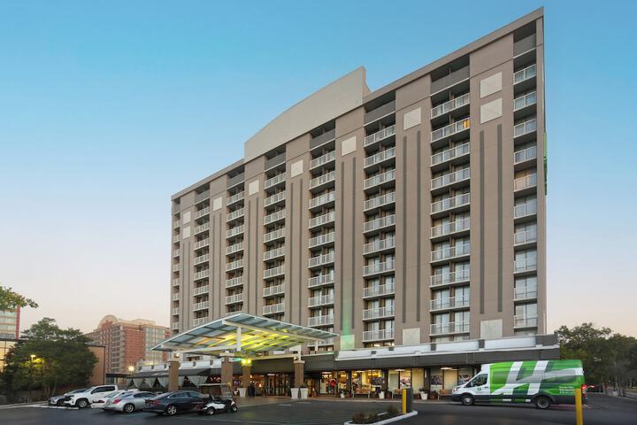 Hotel 2 of 74