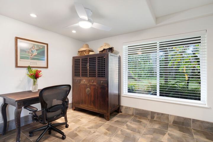 King Hale 4 Bedroom Home by RedAwning