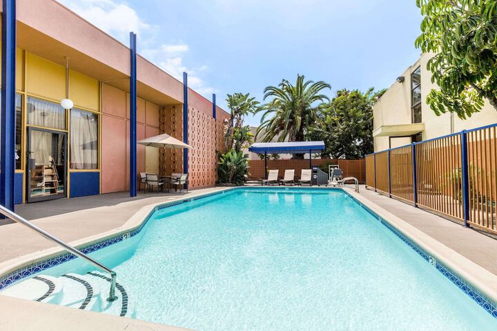 Pool 4 of 19