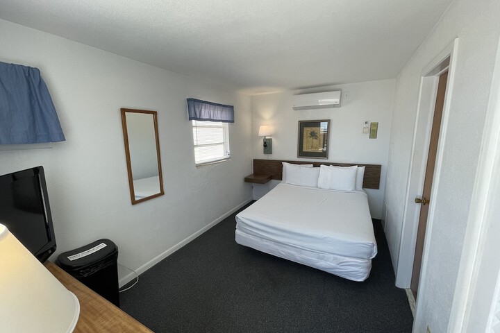 Room 40 of 56