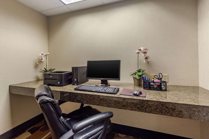 Comfort Inn & Suites Perry I-35