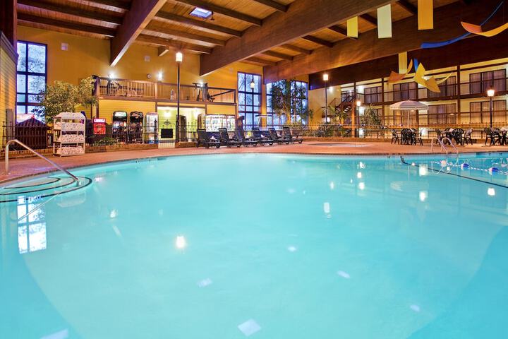 Pool 10 of 61