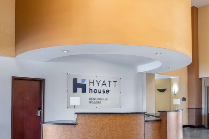 Hyatt House Bentonville / Rogers
