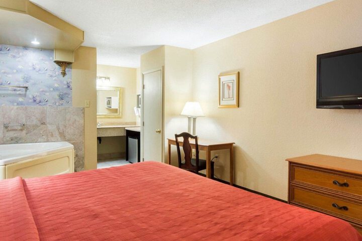 Quality Inn South Hill I-85