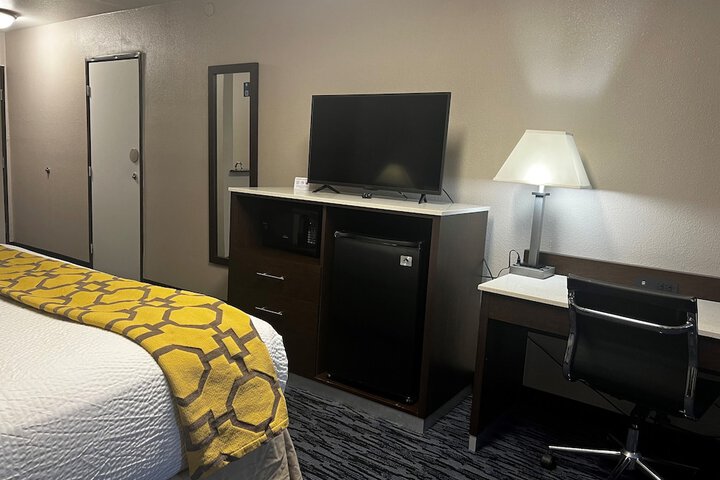 Room 16 of 27
