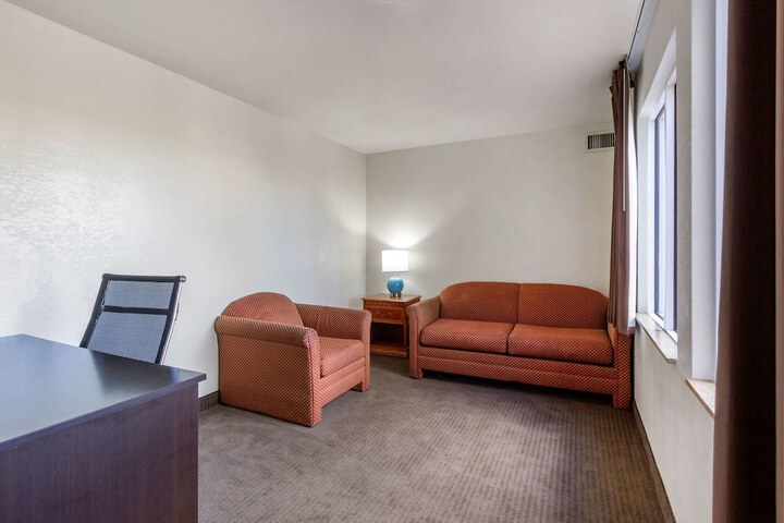 Room 10 of 45