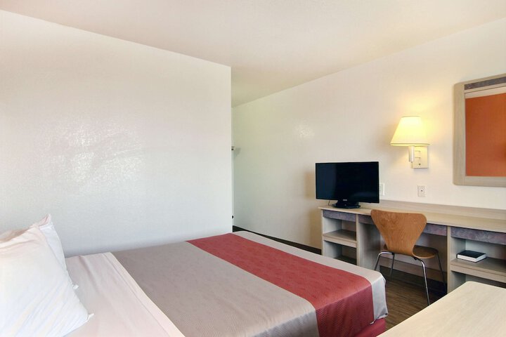 Room 22 of 30