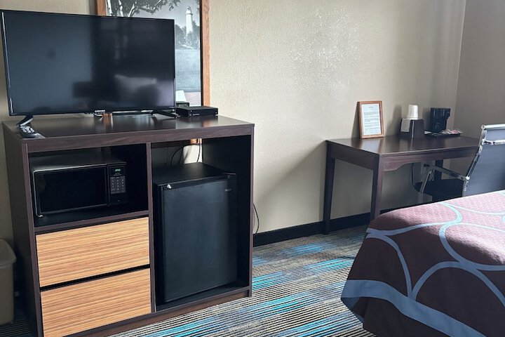 Room 27 of 56