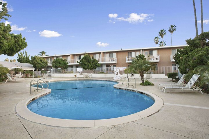 Pool 3 of 35
