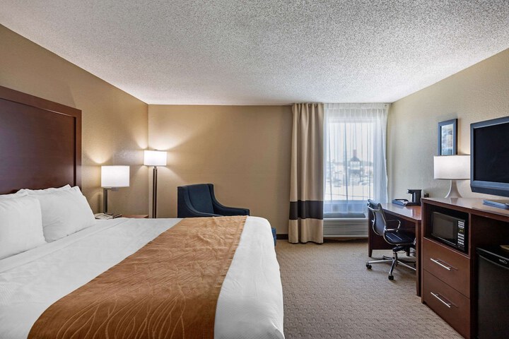 Room 17 of 39