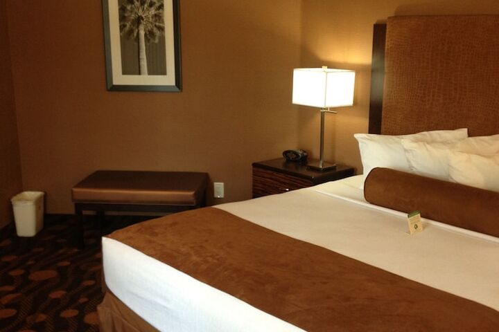Room 22 of 33