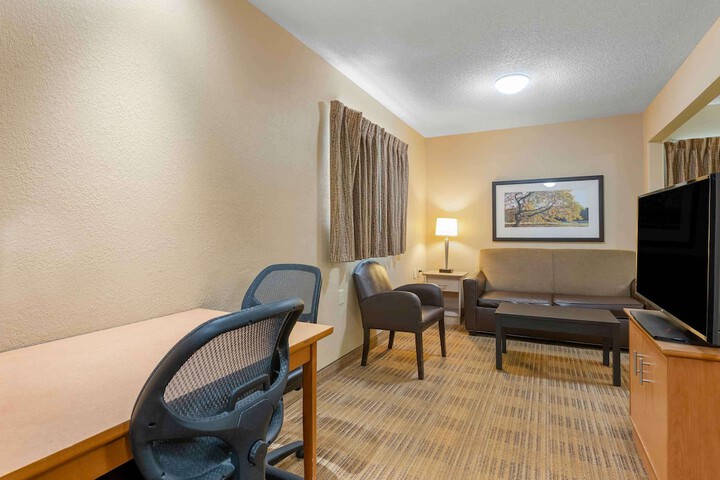 Studio 6 Extended Stay Fairfield OH - Cincinnati
