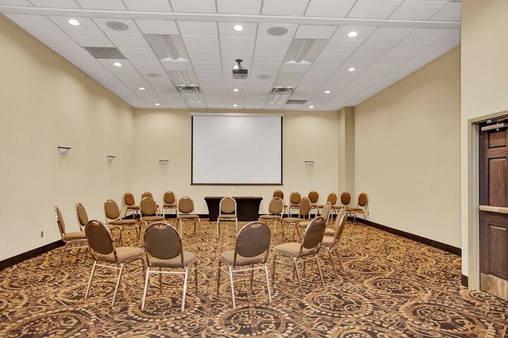Superior Inn Hotel and Conference Centre Thunder Bay