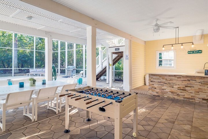 The Palm and Shell Captiva Island Private Luxury Home With Pool hot tub and Beach Access