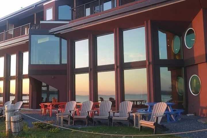 Hotel 4 of 49