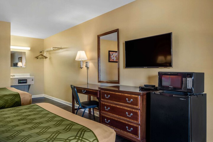 Room 27 of 36