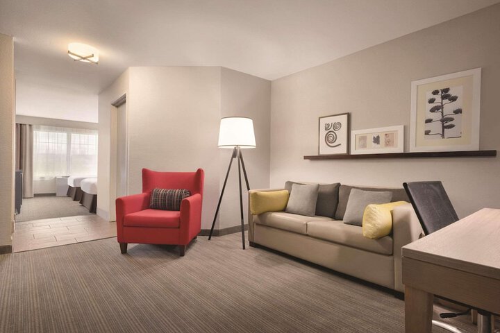 Country Inn & Suites by Radisson Germantown, WI