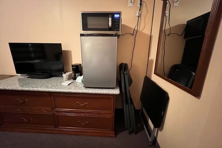 Room 54 of 61