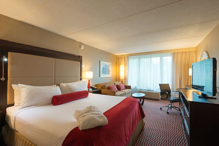 Room 28 of 60