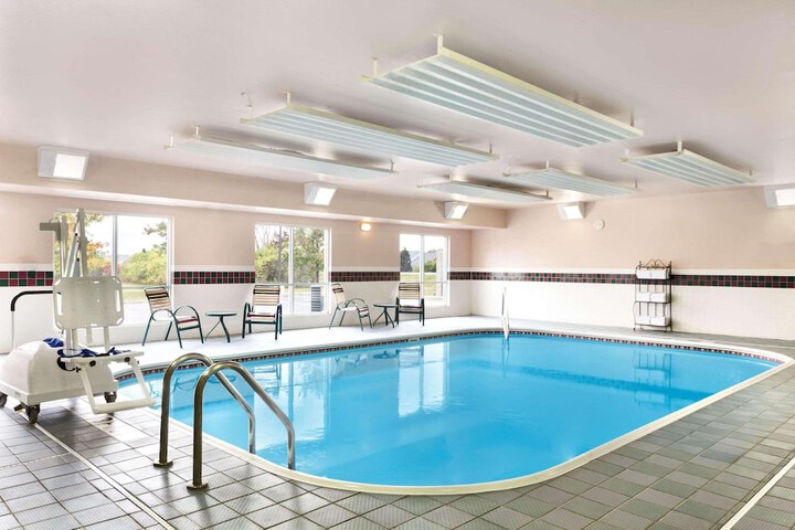 Pool 2 of 22