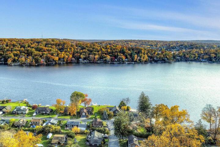Candlewood Lake House