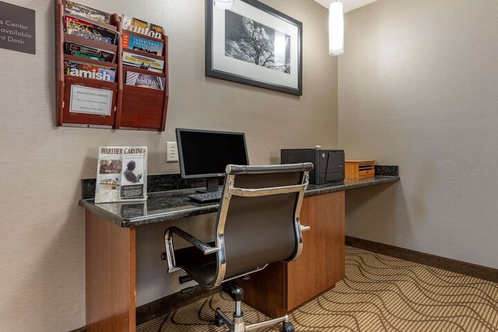 Business Center 36 of 36