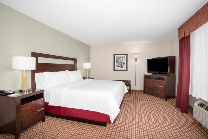Holiday Inn Express & Suites Gillette by IHG