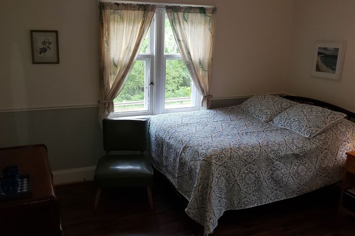 Room 117 of 215
