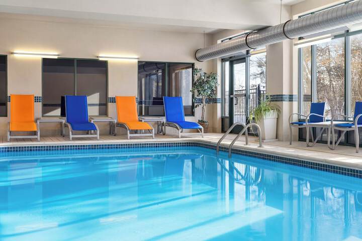 Holiday Inn Express Syracuse Airport by IHG