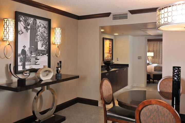 Embassy Suites Hotel Des Moines Downtown