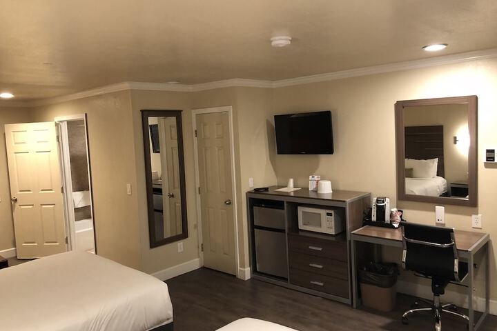 Room 28 of 55