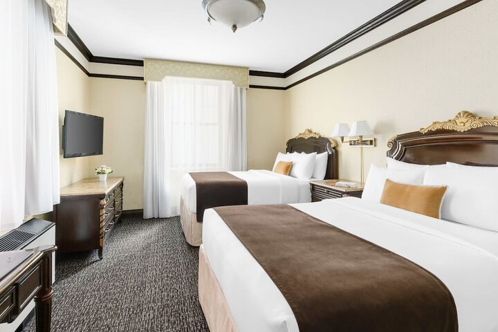 Room 15 of 42
