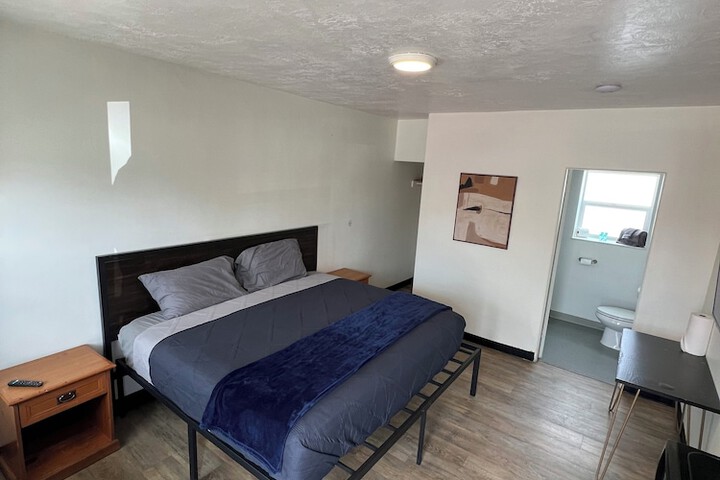 Macs Motel
